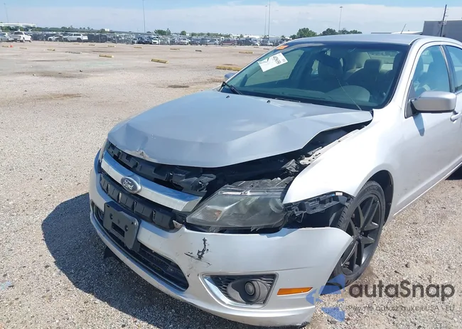 3FAHP0JA5AR321030: 40296350