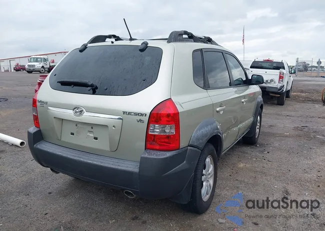 KM8JN12D38U895088: 40296502