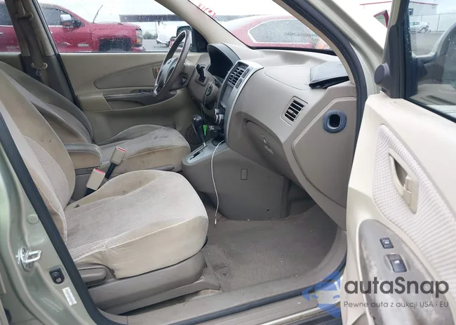 KM8JN12D38U895088: 40296502