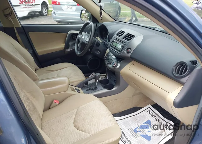 2T3BF4DV7CW178668: 40297335