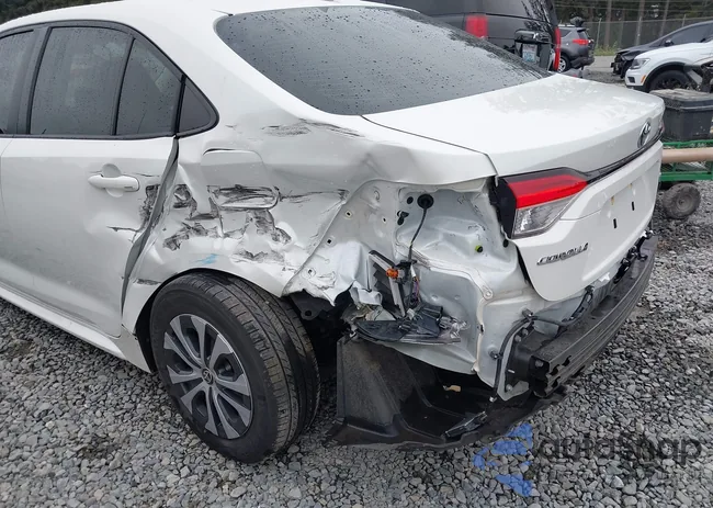 JTDEAMDE2MJ033727: 40298232