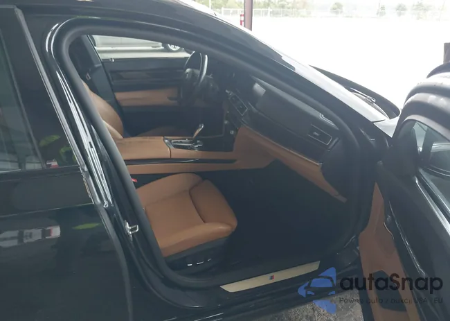 WBAKB8C53CDX20766: 40299818