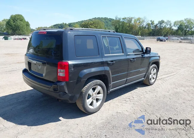 1C4NJPFA3CD538930: 40301284