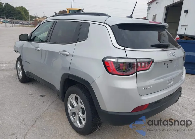 3C4NJDBNXRT138549: 40300803