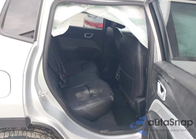 3C4NJDBNXRT138549: 40300803