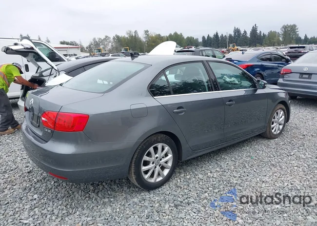 3VWDP7AJ9DM395079: 40300867