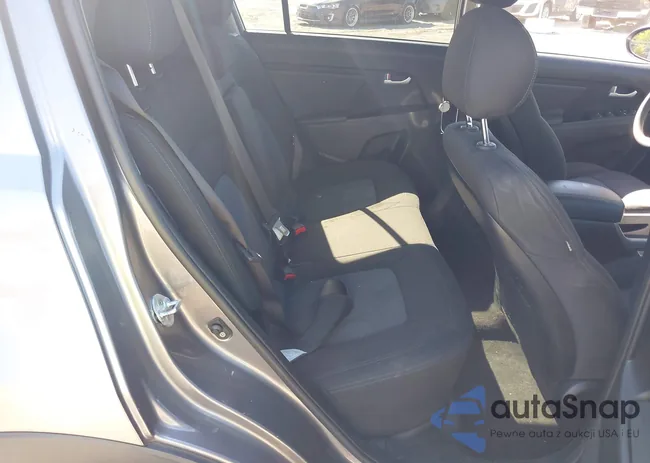 KNDPBCACXE7643604: 40301630