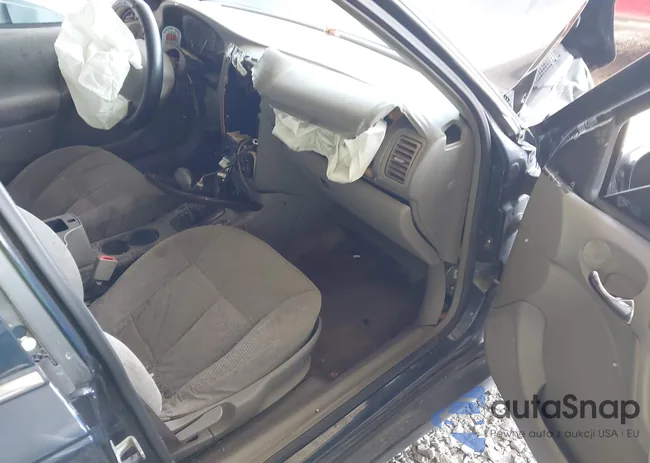 1G8JU52F7YY655643: 40302931