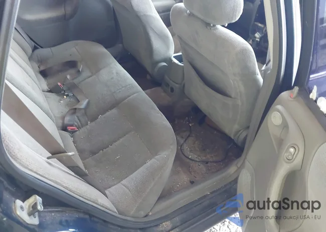 1G8JU52F7YY655643: 40302931