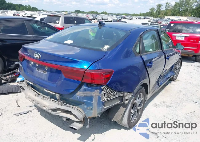 3KPF24AD5ME291444: 40304167