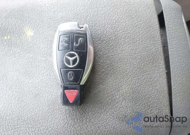 WDCGG8HB8BF656651: 40303756