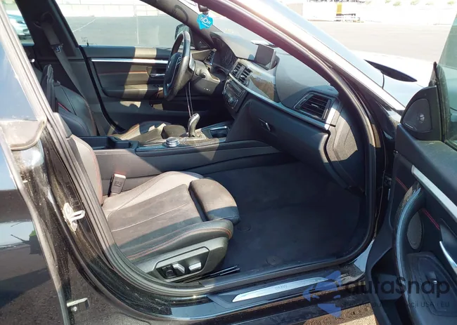 WBA4B1C58GG241764: 40305052