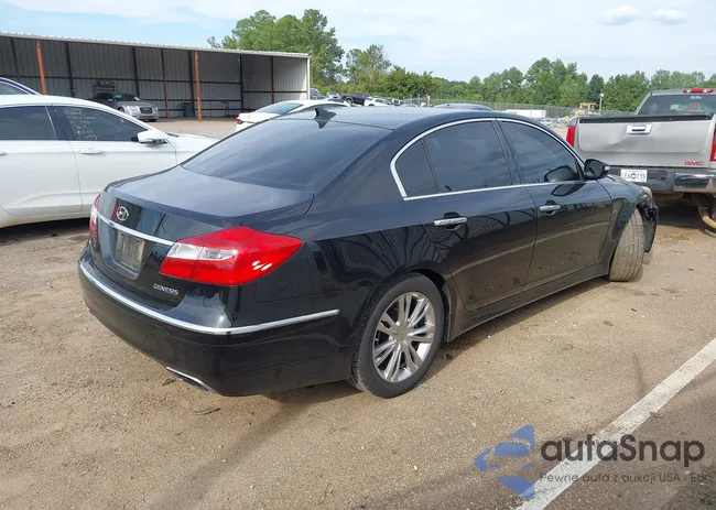 KMHGC4DD5DU247700: 40310271