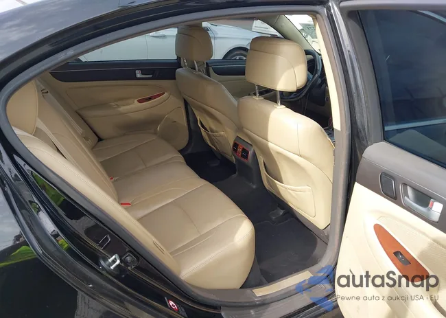 KMHGC4DD5DU247700: 40310271