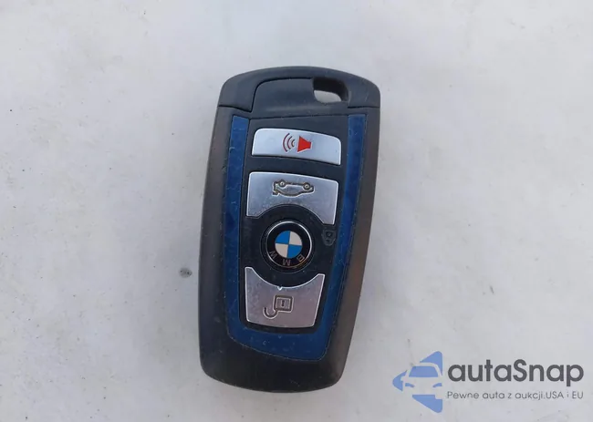 WBA4W3C5XKAF92884: 40310329