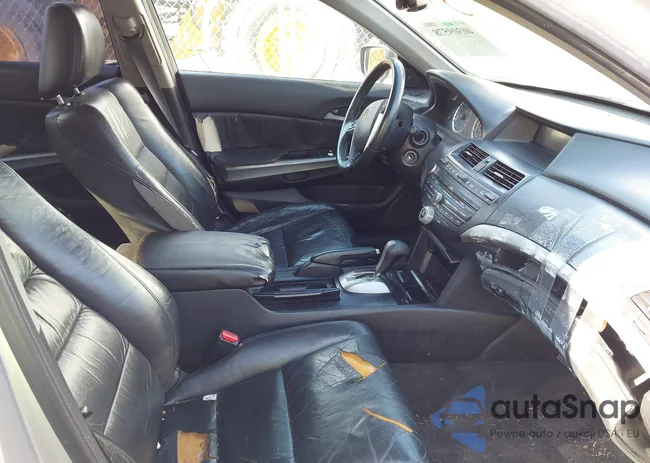 1HGCP36888A053480: 40309578