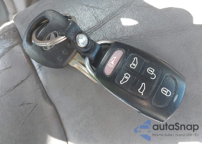 KNDMC233976017784: 40314320