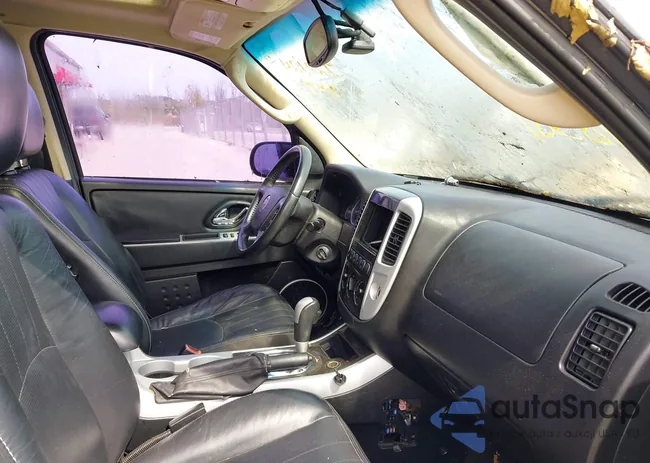 4M2CU57155DJ27124: 40318581