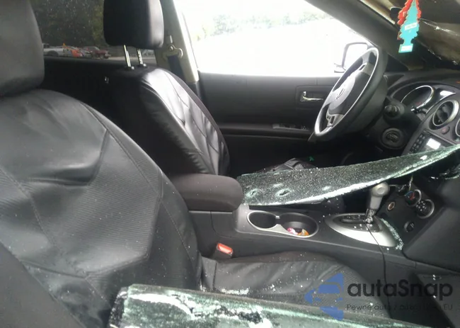 JN8AS5MT7BW190108: 40318803