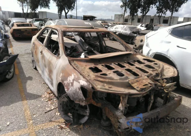 4T1BF1FK8CU557169: 40320575