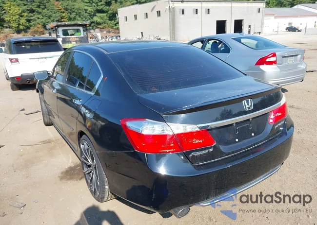 1HGCR2F58DA177544: 40320913