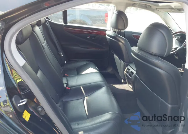 JTHCL5EF8B5010410: 40322377