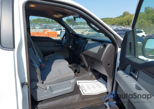 1FTMF1CM8CKD21653: 40322884