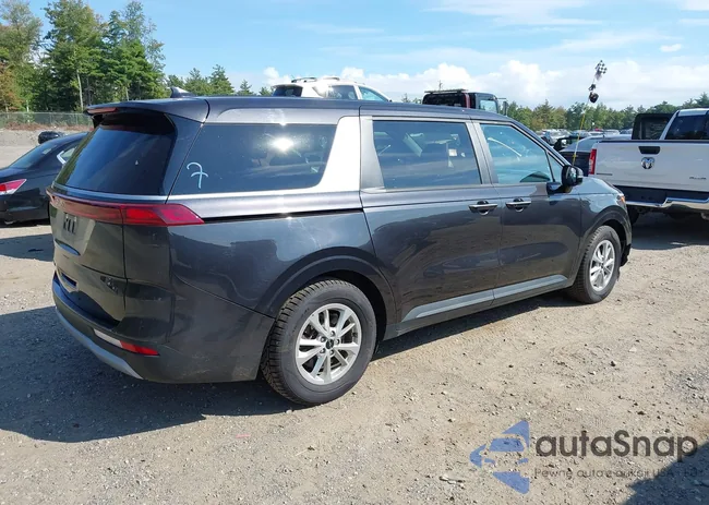 KNDNB4H35N6133119: 40325135