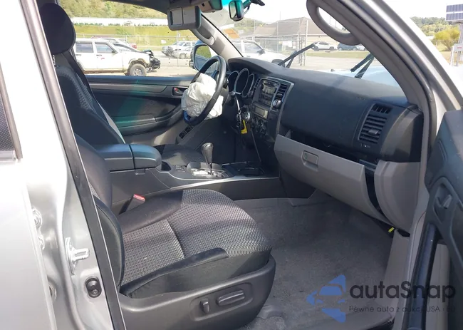 JTEBU14R080130833: 40325562