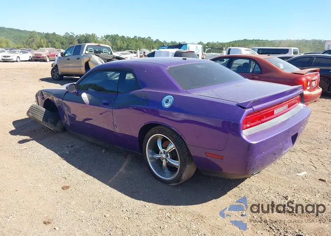 2C3CDYBT1DH675028: 40327203