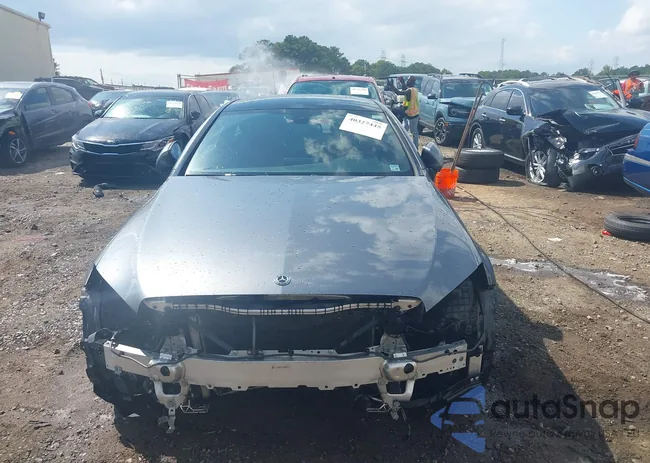 WDDWJ4KB3JF681630: 40327445