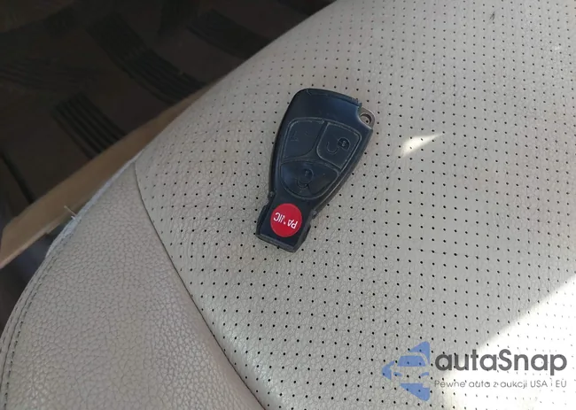 WDBUF26J36A841632: 40327816