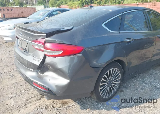 3FA6P0RU4JR207204: 40330281