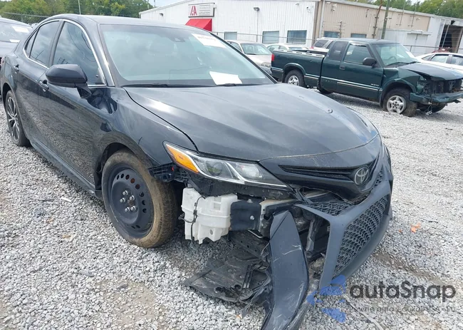 4T1B11HK6JU604448: 40330351