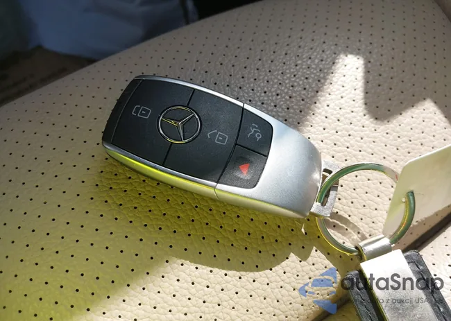 W1N0G8DB4MF895638: 40330409