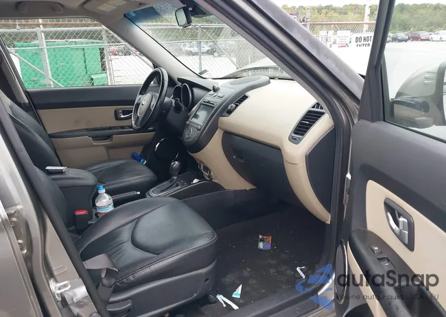 KNDJT2A64D7516417: 40329810