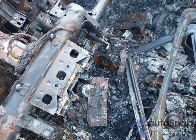 3KPF34AD4LE250685: 40331008