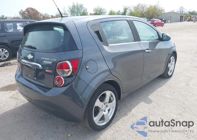 1G1JF6SB2C4176462: 40331202