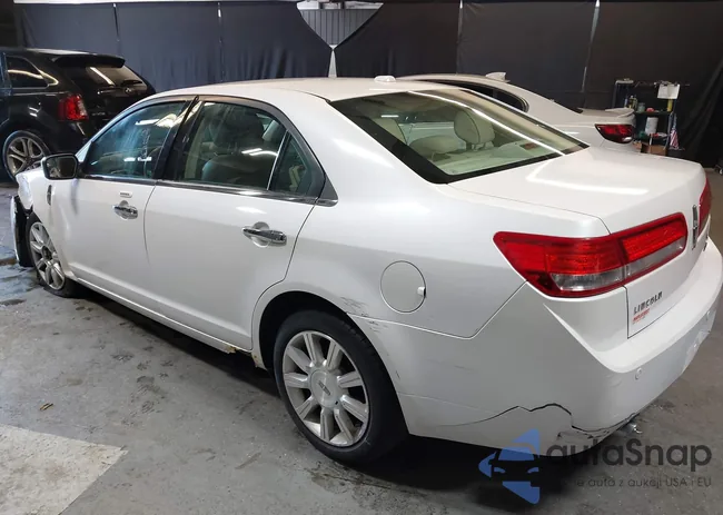 3LNHL2GC0BR772681: 40331285