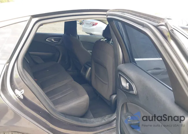 1C3CCCAB7FN564217: 40330850