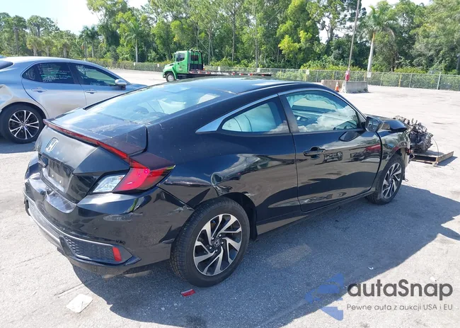 2HGFC4B58JH301700: 40332429