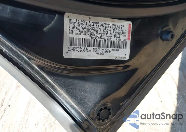 JT8BF28G3X0213098: 40333038