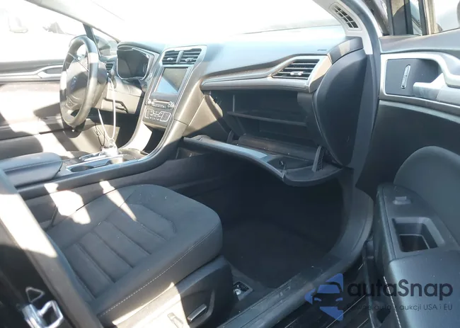 3FA6P0LU7JR225172: 40334189