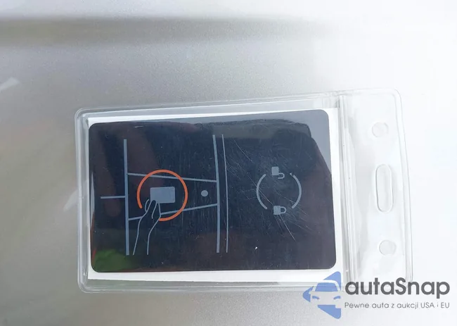 5YJ3E1EB3LF811733: 40334358