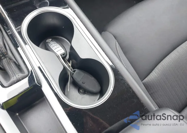 1N4BL4DV6PN373754: 40334393