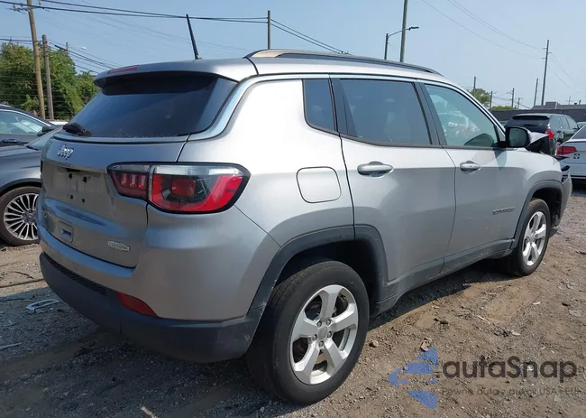 3C4NJDBB2JT399393: 40335373