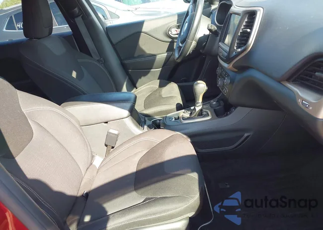 1C4PJMCSXFW626371: 40336571