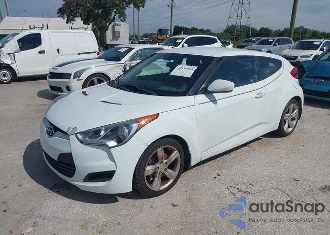 KMHTC6AD1FU237831: 40337985