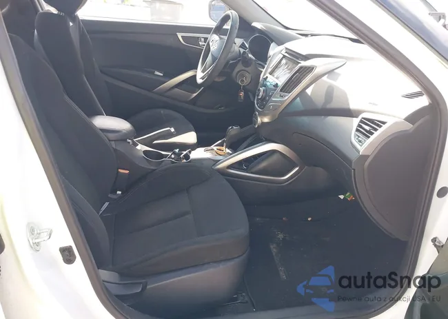 KMHTC6AD1FU237831: 40337985