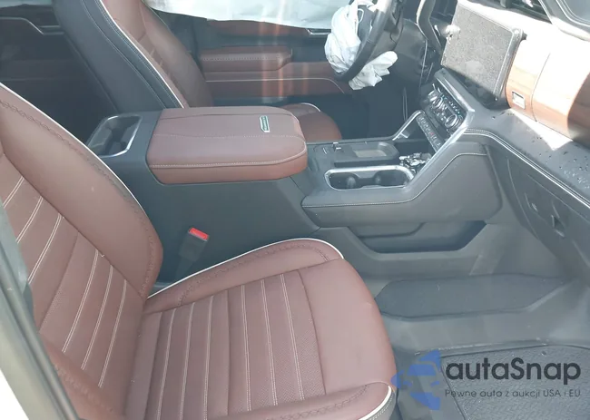 1GT49XEY6RF205959: 40337608